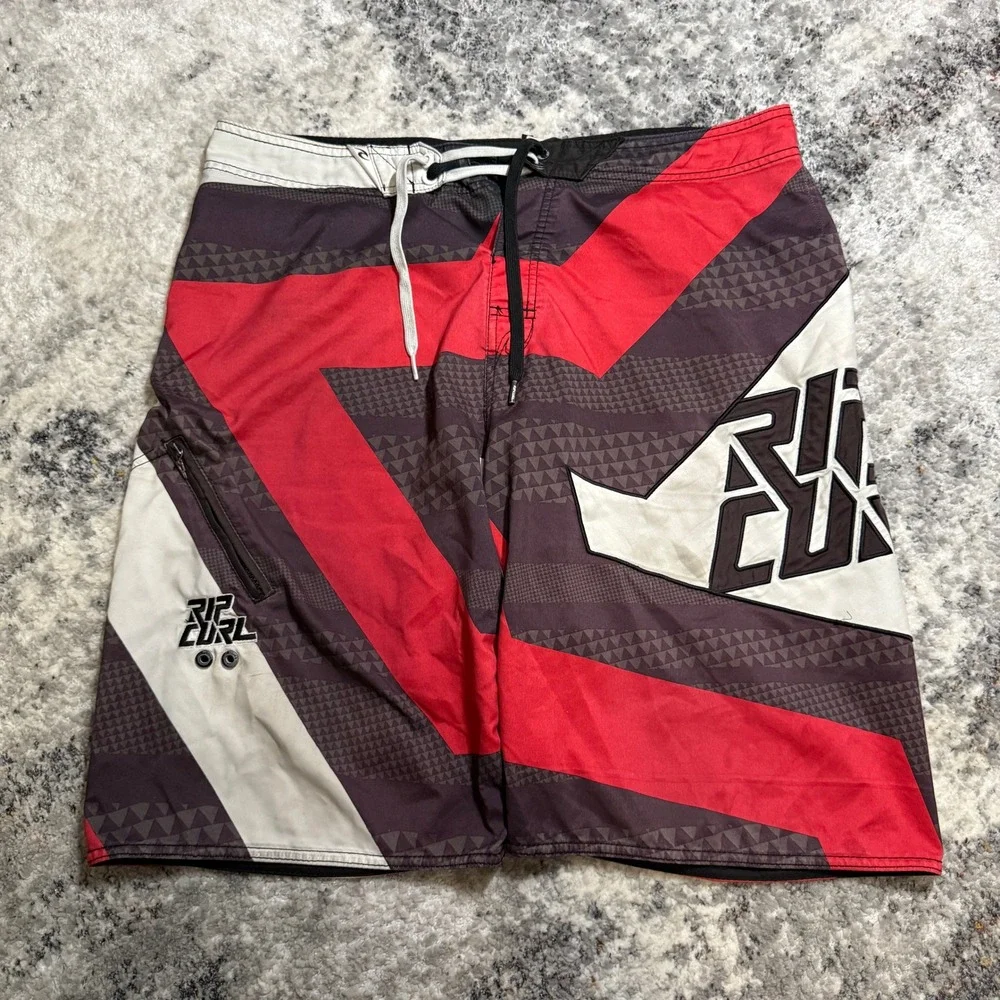 Rip Curl Mens Board Shorts Red Black White Geometric Logo Swim Trunks Size 36‎